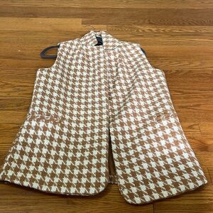 One N More Women’s Orange Vest Size Large